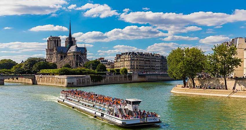 River Seine Cruise 