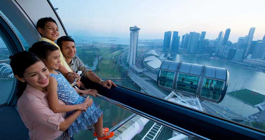 City tour with Singapore Flyer